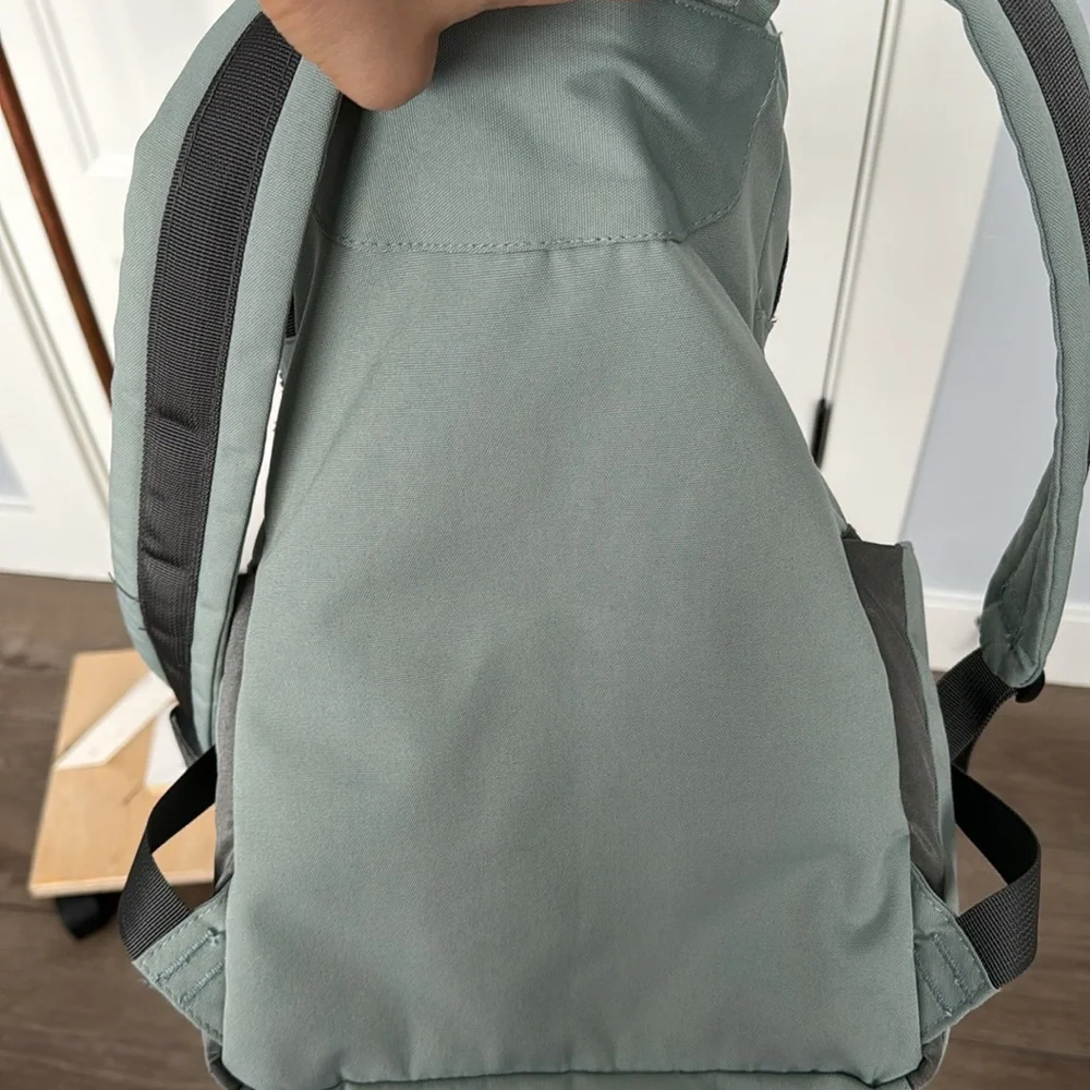 RED ROVR Roo Diaper Backpack - Picture 11 of 15